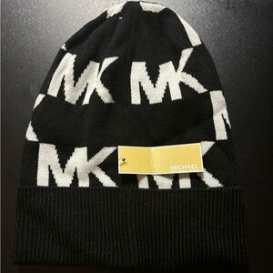 Michael Kors hat